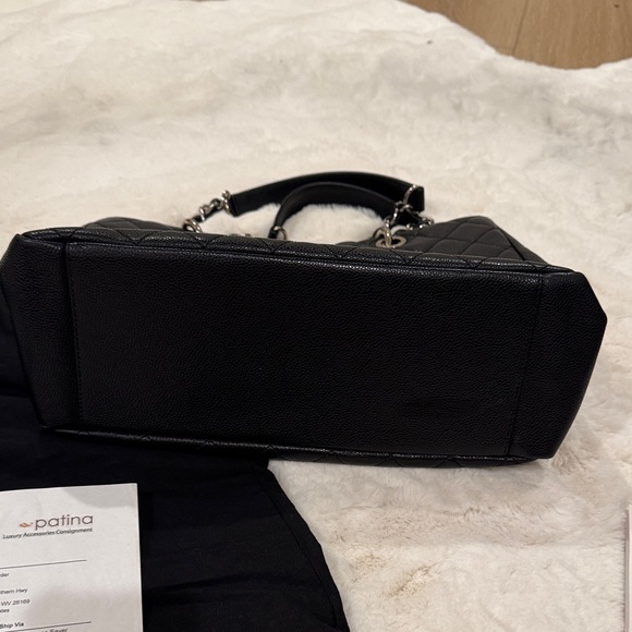 Chanel Black Quilted Leather shopperTote Bag - Picture 2 of 7